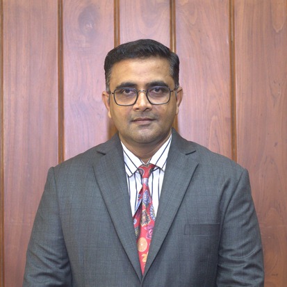 Dr Manujesh B J